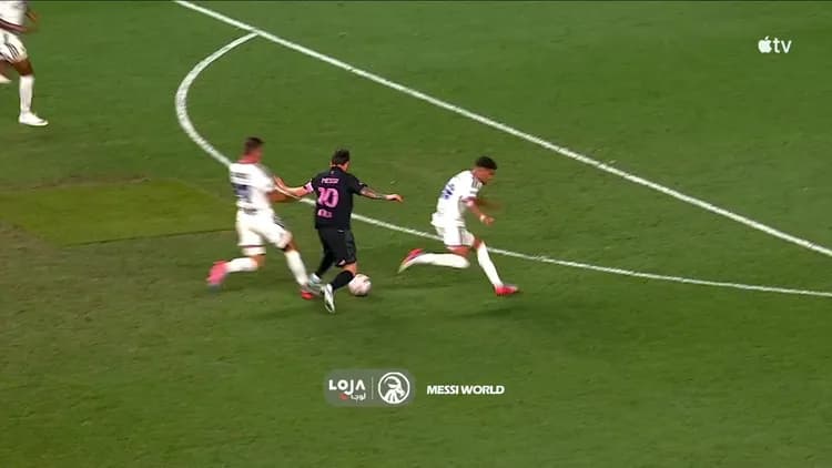 Dla Messiego nie ma straconych piłek! CO ZA KONTROLA [VIDEO]