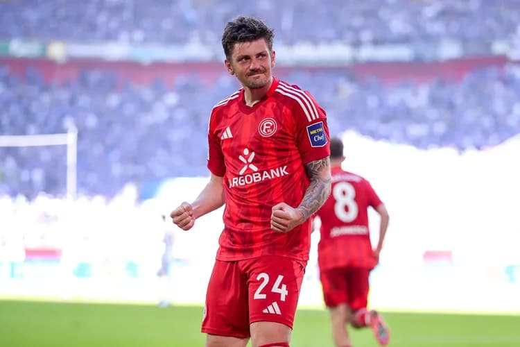 Kownacki jednak wróci do Ekstraklasy?