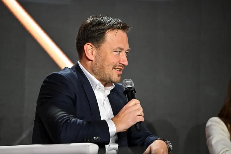 Czy Łukasz Wachowski przejmie stery po Cezarym Kuleszy?