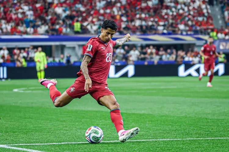 Rodri i João Cancelo przybyli do Barcelony