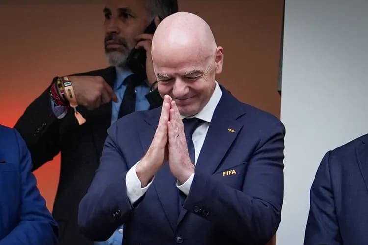 Wypływają nowe informacje ws. kochanki Infantino - TYLE miał wynieść przelew!