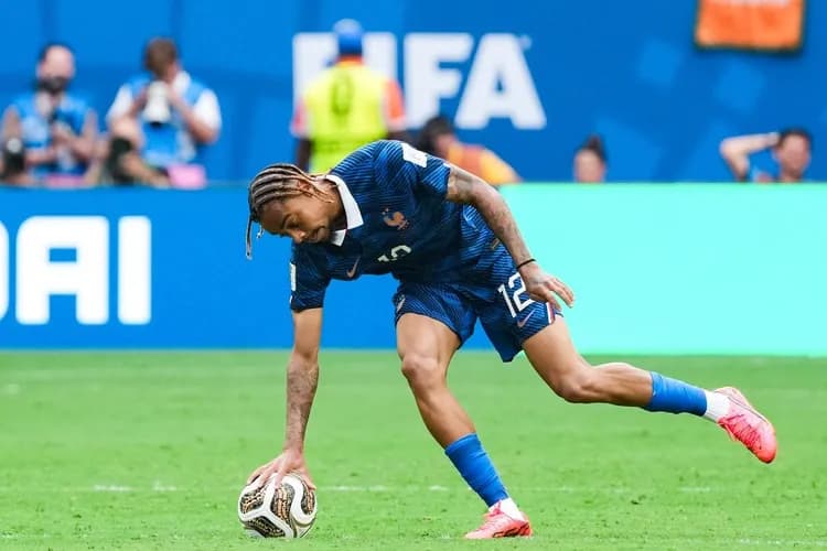 Czy Bradley Barcola trafi do Liverpoolu? Trwają kluczowe rozmowy