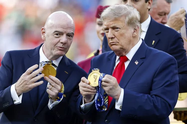 Potężny sukces Infantino i FIFA! Zarobili TYLE na mundialu