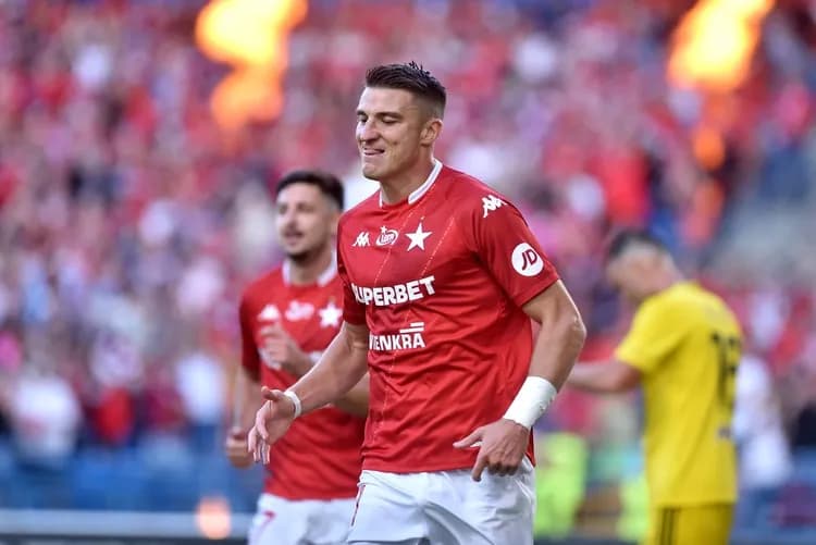Wisła Kraków nie planuje panicznych ruchów po odejściu Sancheza