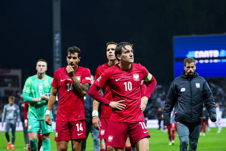 Kolejny spadek Biało-Czerwonych!