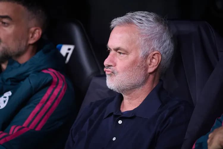 Jose Mourinho dostał pytanie o sędziowanie w meczu Barcelony!