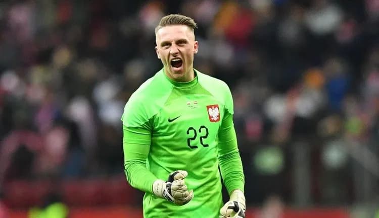 Marcin Bułka ma o to żal do Jana Urbana!