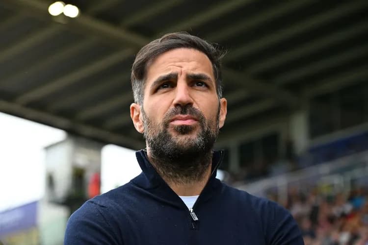 Fabregas przyszłym trenerem Barcelony? Klub czeka na jego decyzję