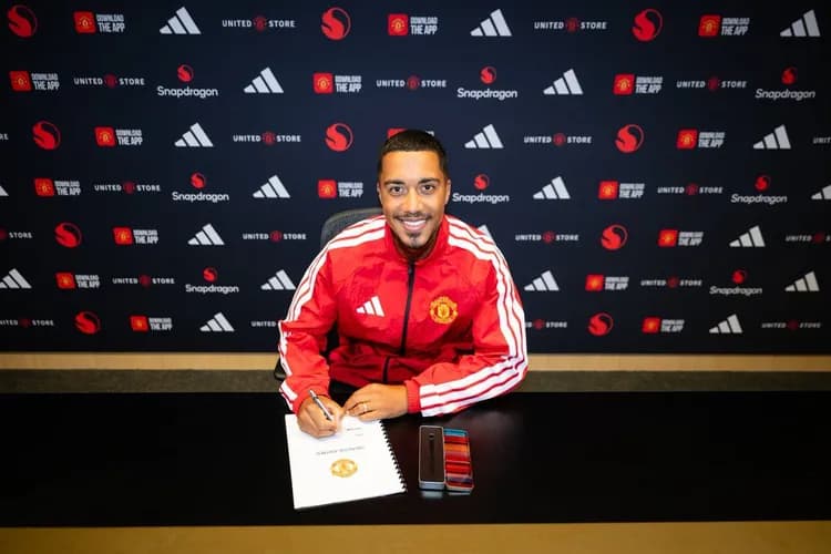 Youri Tielemans oficjalnie Czerwonym DIabłem!