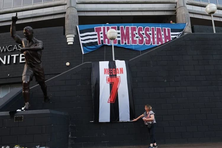 Newcastle i Liverpool zamierzają wspólnie pożegnać zmarłą legendę!