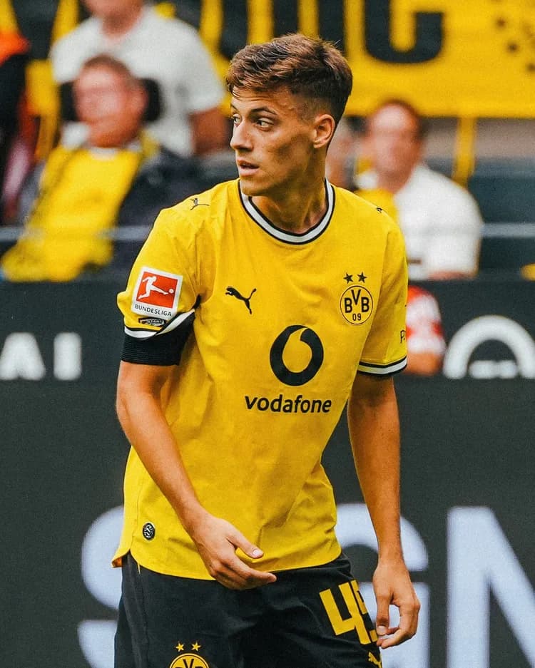 Koszmarna kontuzja w debiucie. Ogromny pech nowej gwiazdy BVB 😔