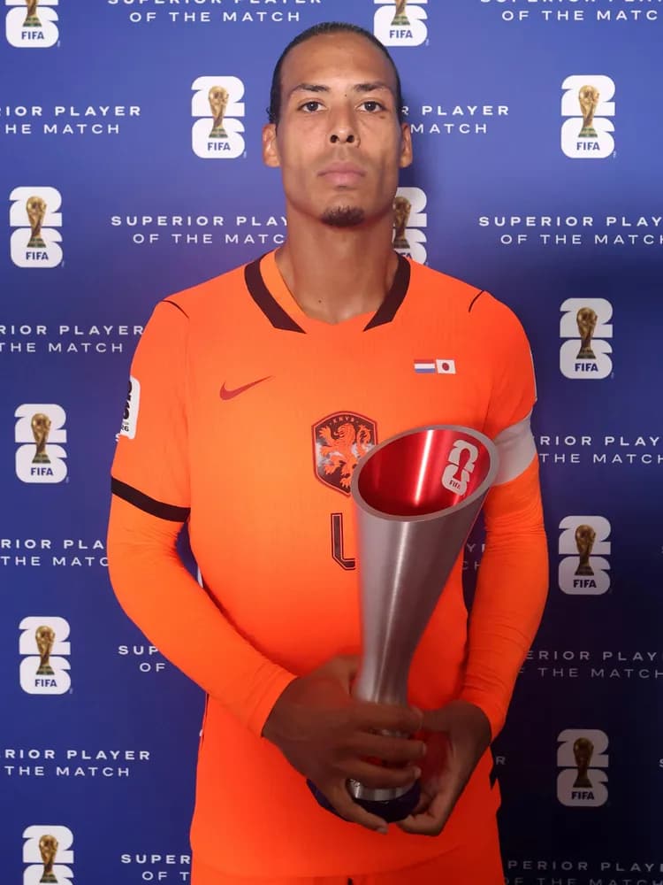 Virgil van Dijk piłkarzem meczu Holandia - Japonia