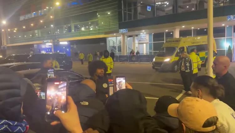 Jedyny zawodnik Leicester, który wyszedł do kibiców po spadku!
