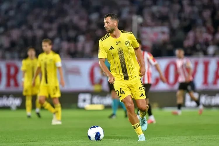 Wisła Kraków - Wieczysta Kraków: Typy, Analiza, Kursy 29.08.2026