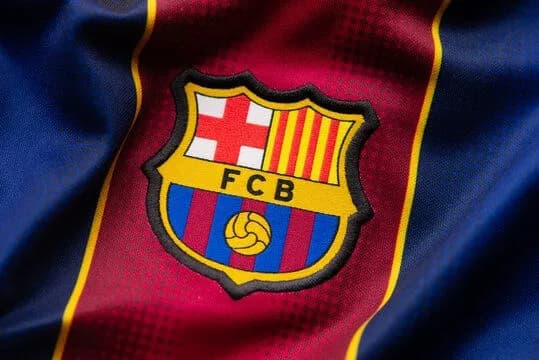 Barcelona szuka obrońcy spełniającego dwa wymagania