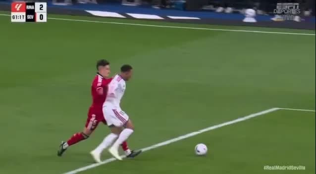 Co za spokój Kyliana Mbappe [VIDEO]