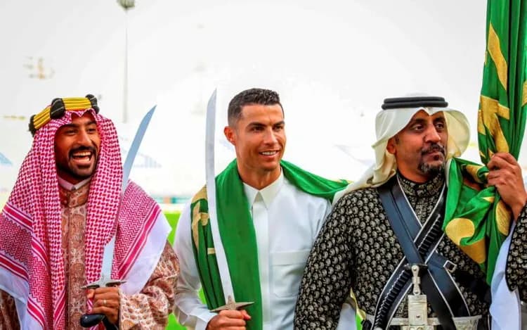 Klub z Arabii Saudyjskiej szuka piłkarza poprzez ogłoszenie w internecie! 