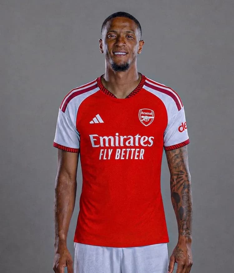 Arsenal wzmacnia defensywę!