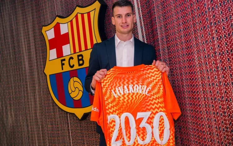 OFICJALNIE: Barcelona pochwaliła się kolejnym transferem ✅