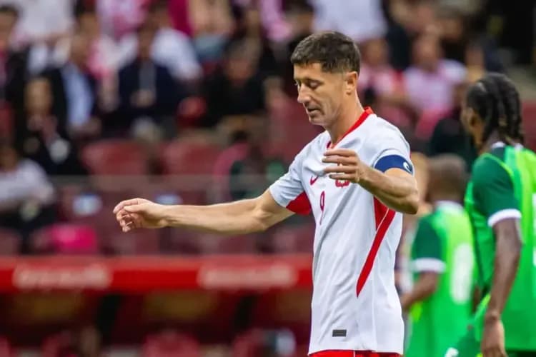Puchacz broni Lewandowskiego po krytyce