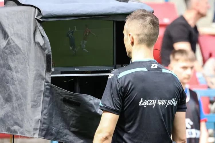PZPN: sędzia popełnił błąd w meczu Pogoń – Motor