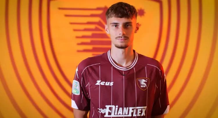 Szymon Włodarczyk trafił do Salernitany
