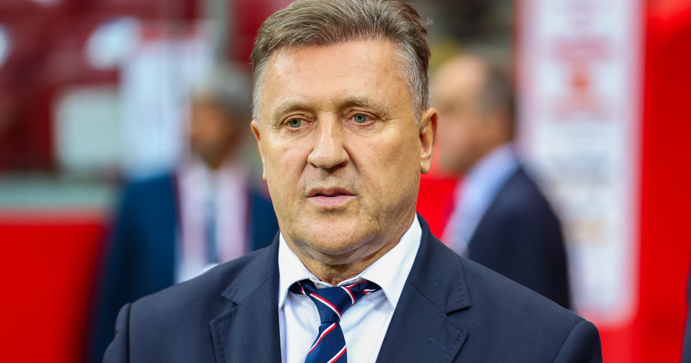 Kulesza opuszcza stadion po porażce z Bośnią