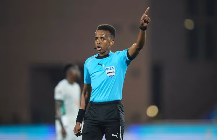 Somalijski sędzia poprowadzi Superpuchar Europy