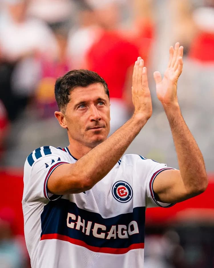 Lewandowski triumfuje w MLS, Griezmann docenia rywala