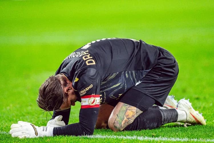 Szok po przegranej Widzewa Łódź z Lechem Poznań