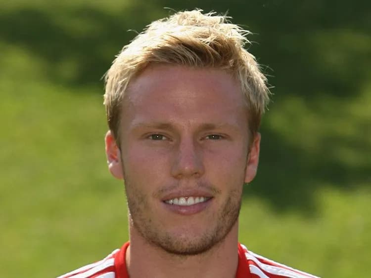 Christian Lell krytykuje decyzję Bayernu: zakaz noszenia koszulki!