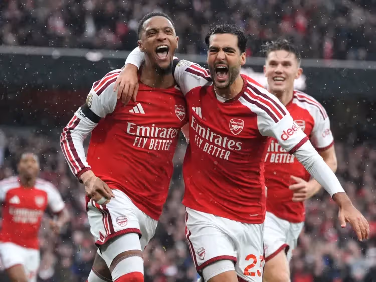 Fleetwood – Arsenal: typy, kursy, zakłady (27.10.2026)