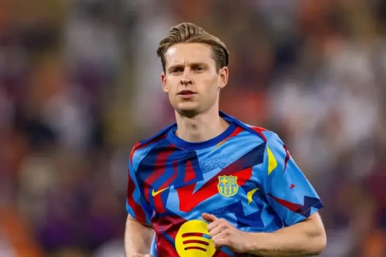 Frenkie de Jong w niepewnej sytuacji w Barcelonie