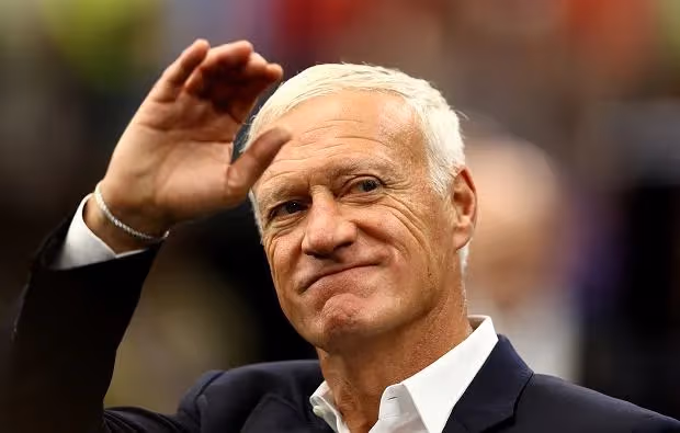Didier Deschamps może objąć giganta