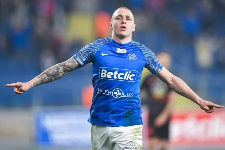 Ruch Chorzów triumfuje nad liderem. Kto zdobył bramki?