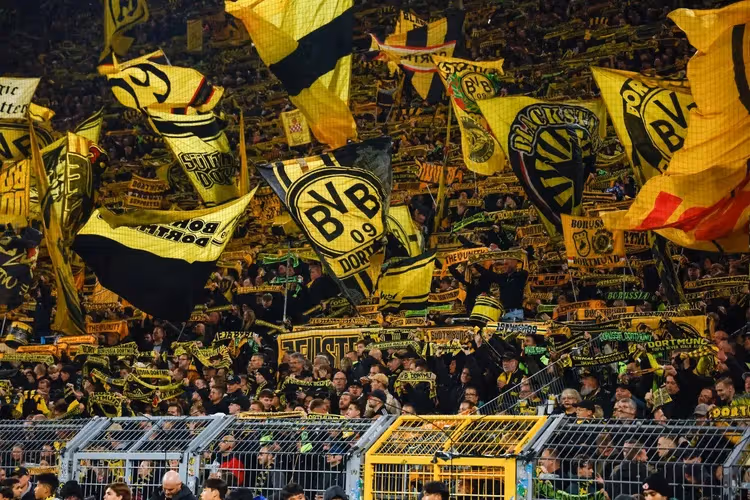 Borussia Dortmund w kryzysie: niepokój przed meczem w Baku